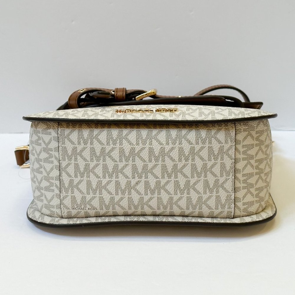 Michael Kors Emilia Small Saddle Crossbody Shoulder Bag MK Vanilla Brown - Picture 8 of 9